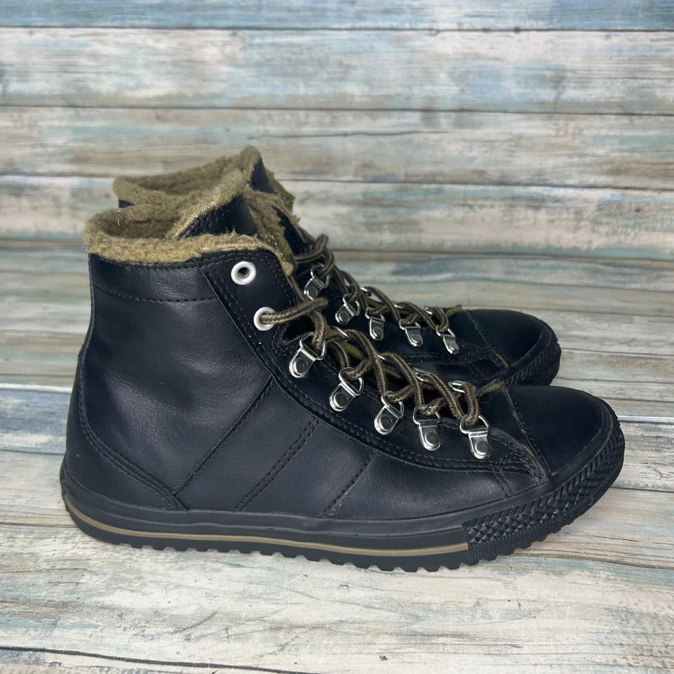 Converse Winter Boot Size 6 Junior Black Sherpa Lined Chuck Taylor High Top - Image 4 of 4