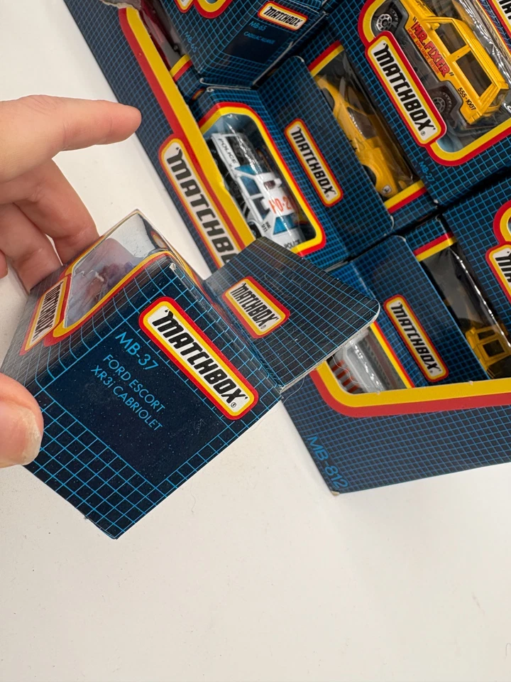 Lote de trabajo Matchbox fabricante en caja como nuevo 36 coches superrápidos hechos en Macao 1987 Foto 2 de 4
