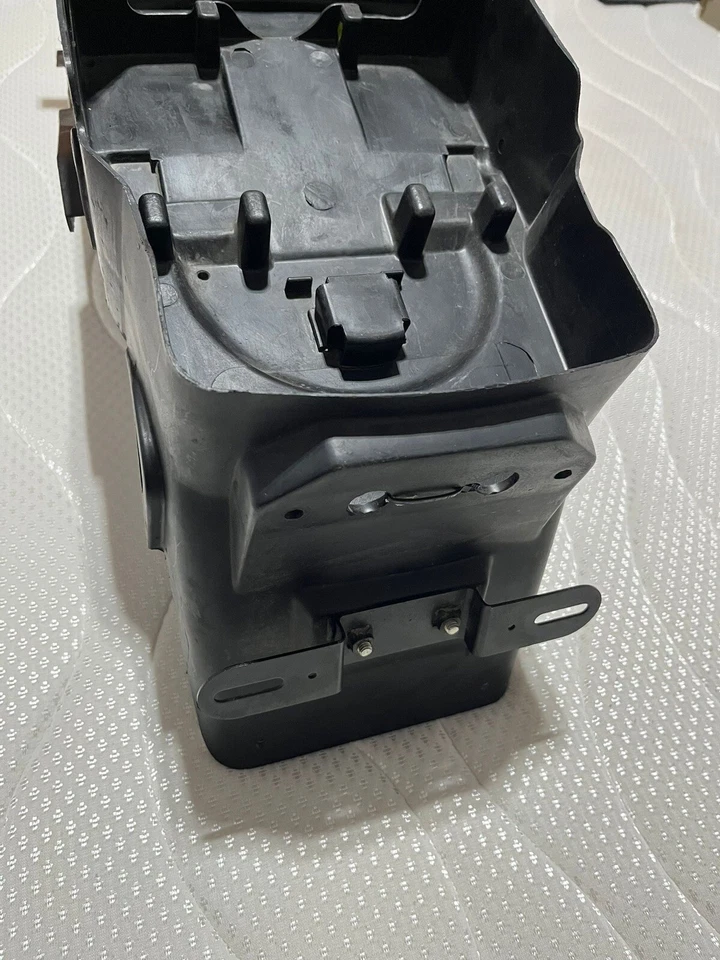 KAWASAKI ZX6R  ZX600 F1  1995 guardabarros trasero rueda (35023-1396) OEM - Imagen 3 de 3