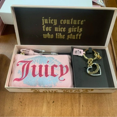 Juicy Couture Pam & Gela Pink Wristlet w Key Chain For Nice Girls Who Like Stuff