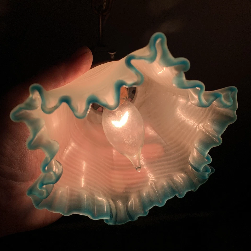 "Lámpara colgante de latón desgastado con cable de 23"" blanco frío azul tono 97B" Foto 4 de 4