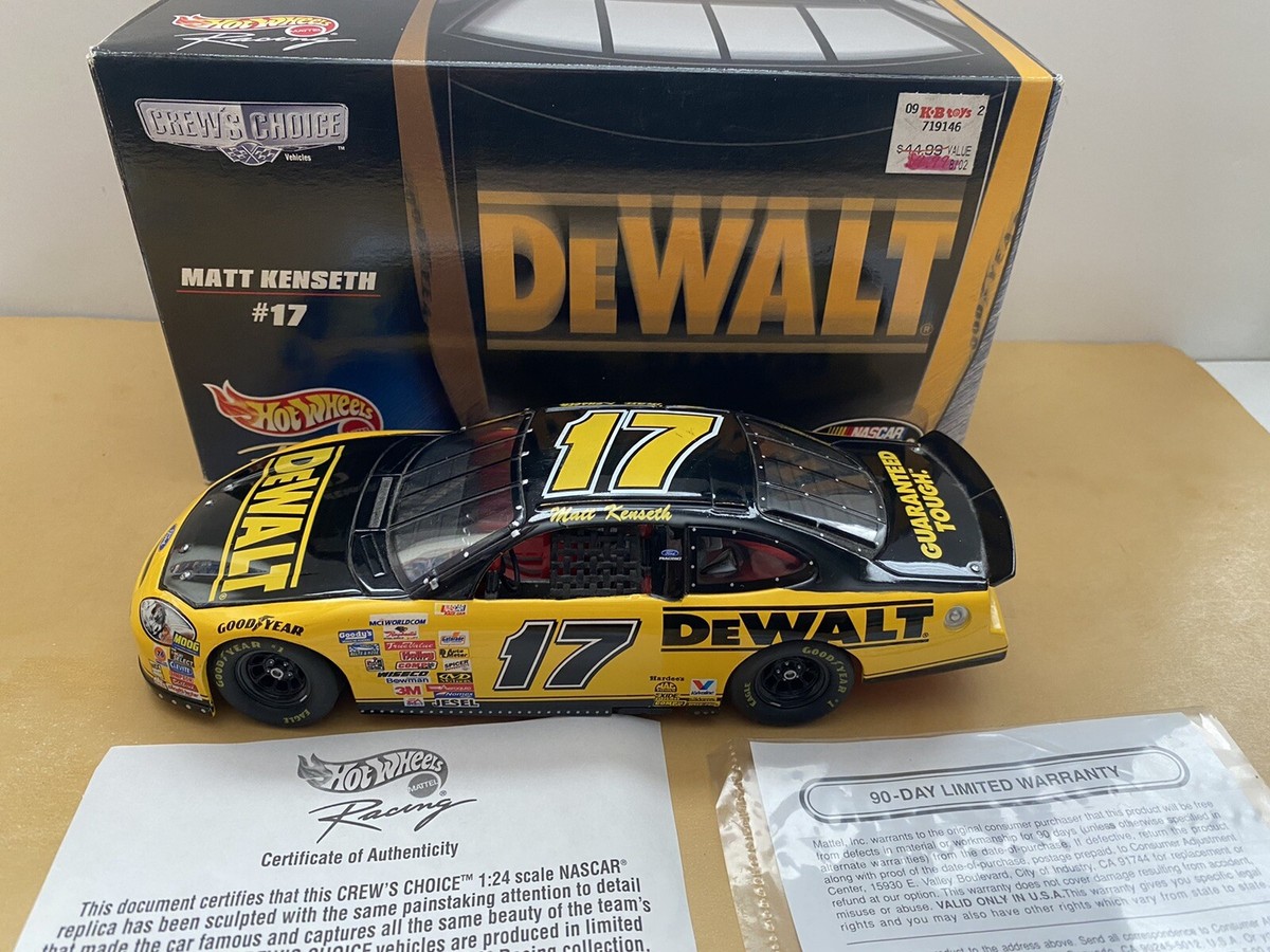 Hotwheels Racing Matt Kenseth # 17 DeWalt racing crews choice 1:25