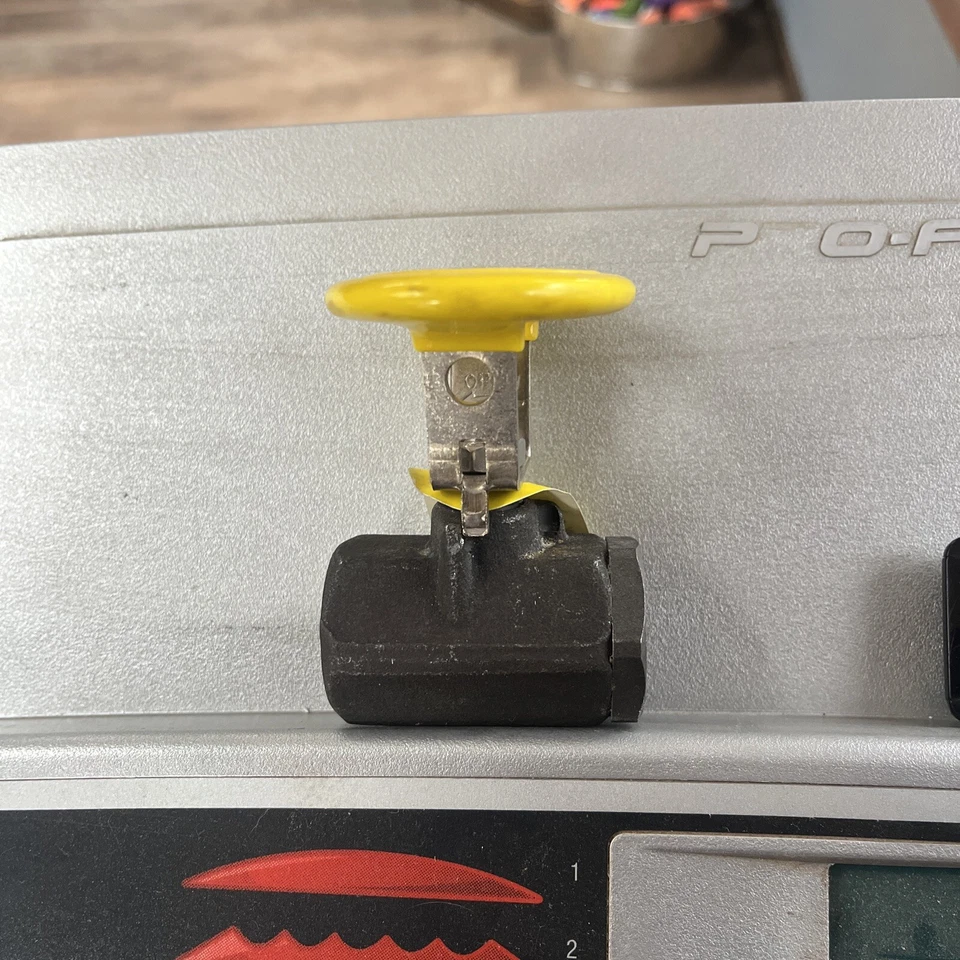 Apollo A105 73a-143-4864a 2000 Psi - Image 3 of 4