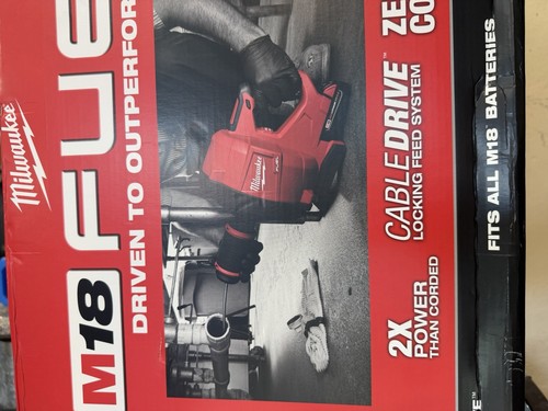 New Milwaukee 2772A-21 M18 FUEL Drain Snake with Cable Drive Locking 35’ 5/16 - Picture 4 of 6