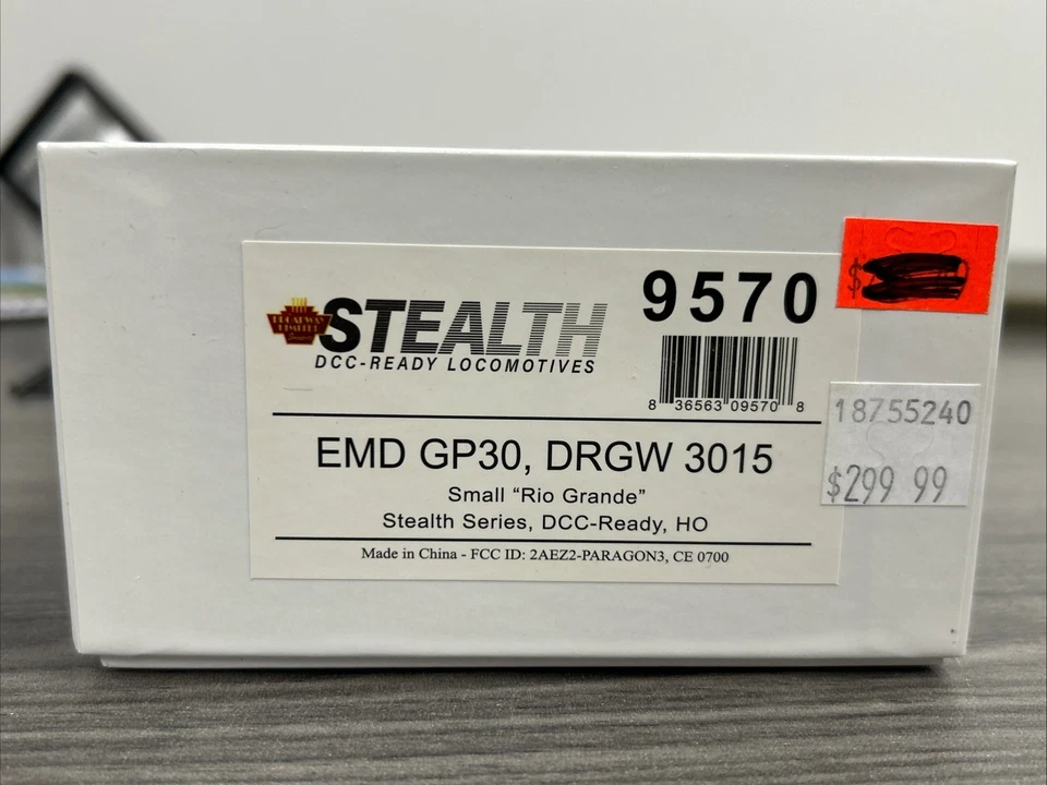 Broadway Limited HO #9570 EMD GP30 Locomotive D&RGW #3015 DCC Rdy NIB - CC - Image 2 of 4