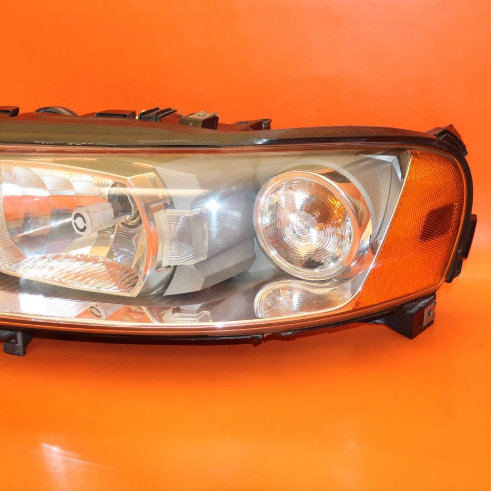 FARO CONDUCTOR IZQUIERDO VOLVO V70 2005 2006 2007 XENON 30678936 OEM Foto 4 de 4