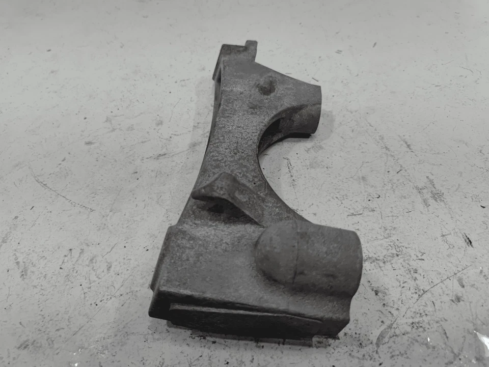 Toyota Camry 2018-2024 tracción delantera derecha marco motor montaje soporte OEM Foto 2 de 4