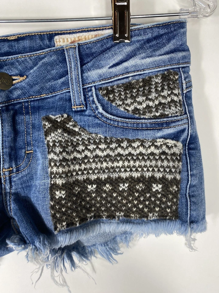 SIWY Jean Shorts Cutoff Decorative Sweater Patches Front Side Zipper Size 24 - Image 2 of 4