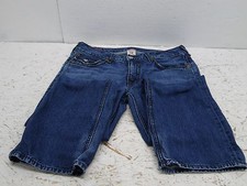 True Religion Ricky Giant Big T made in the USA horseshoe 39x34 actual measure