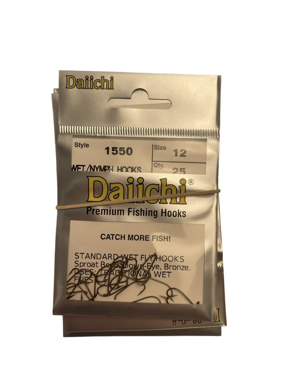 Daiichi Fly Fishing Hooks 1550 Size 12 - 25 Per Pack - 8 Packs