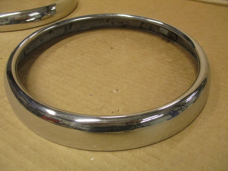 Anillos de ajuste de faros originales Ford 1932 10" Foto 4 de 4