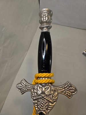 Knights of Columbus Masonic Sword w/Scabbard - Lynch & Kelly | eBay
