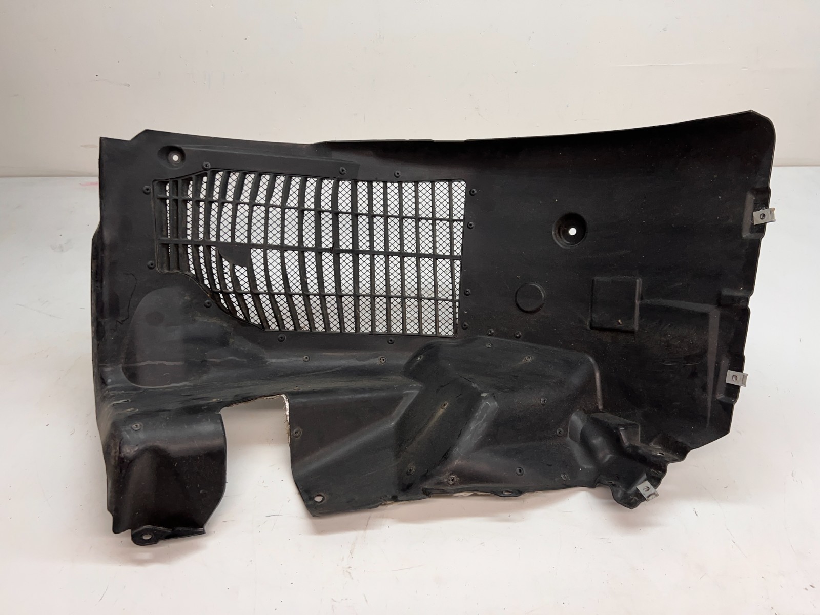 FERRARI 488 REAR DRIVER LEFT LH SIDE SX WHEEL LINER OEM 87494900 87495000
