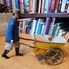 NICE VINTAGE 1900'S LEHMANN WIND UP TIN TAP-TAP PORTER WITH CART