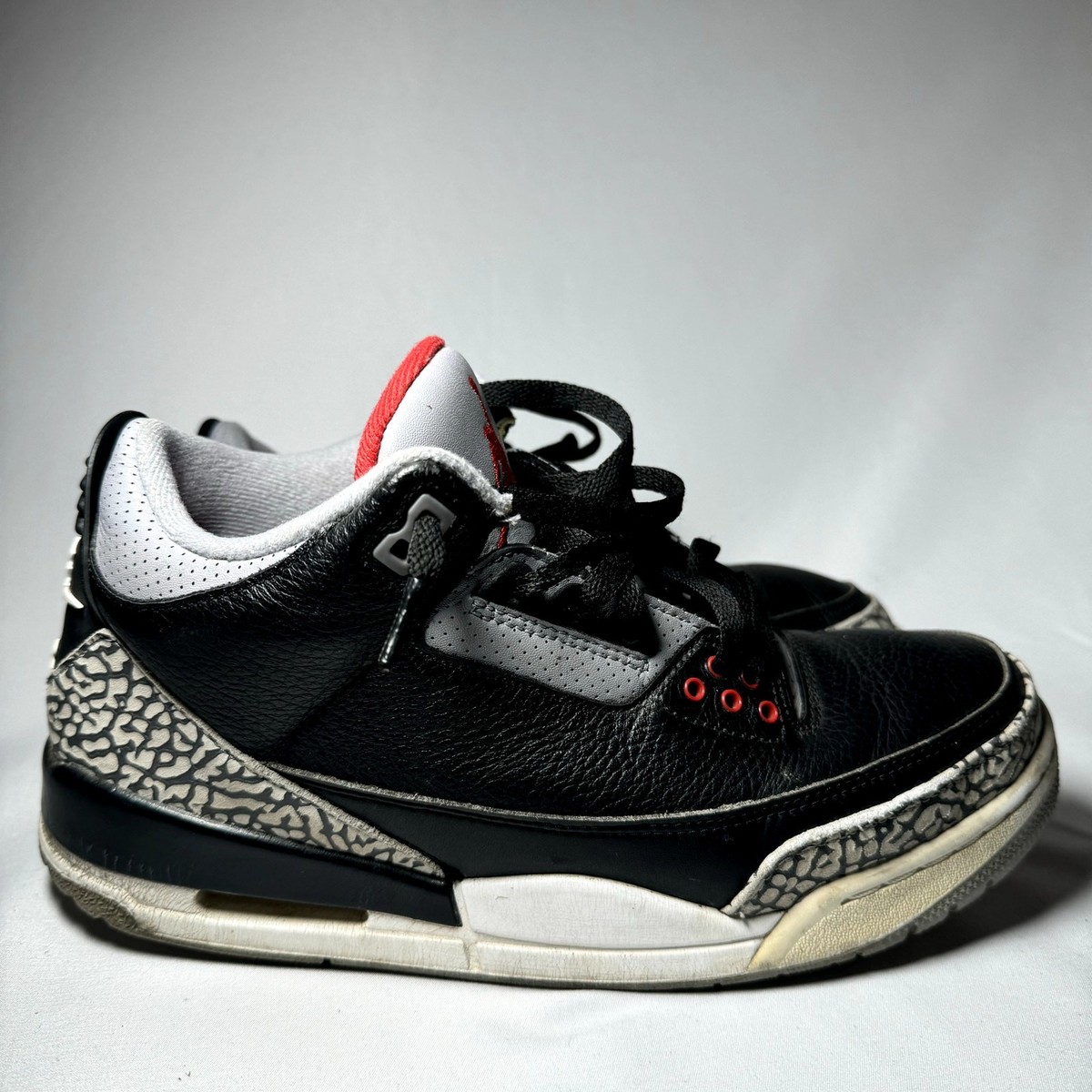 Size 8.5 - Nike Air Jordan 3 Retro OG Black Cement 2018
