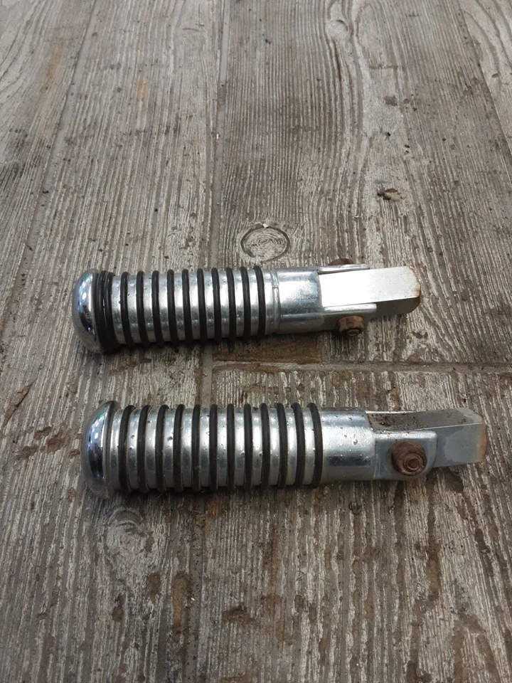 85 84-85 Honda V65 Sabre 1100 VF1100s Aftermarket estriberas de carretera Foto 3 de 4