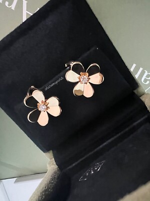NEW! RARE Van cleef arpels VCA Frivole 18K Yellow Gold Diamond Small Earrings