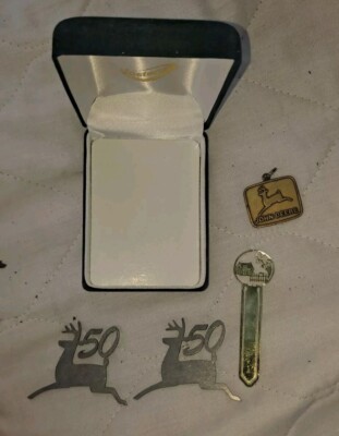 John Deere Deer Keychain Metal Plus Other Misc Inc 2 Deere Marked 50 Jostens Box