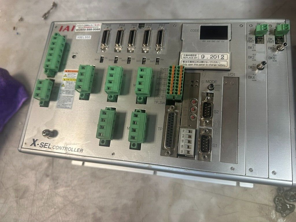 IAI XSEL-Q-5-400A, -200A-200AB-60AL-30DAB-CC-E-EEE-0-3. Controller