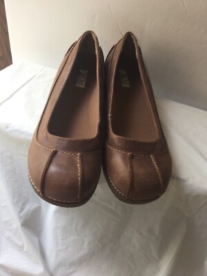 Duluth Trading Women's Leather Shoes Brown Size medium slip