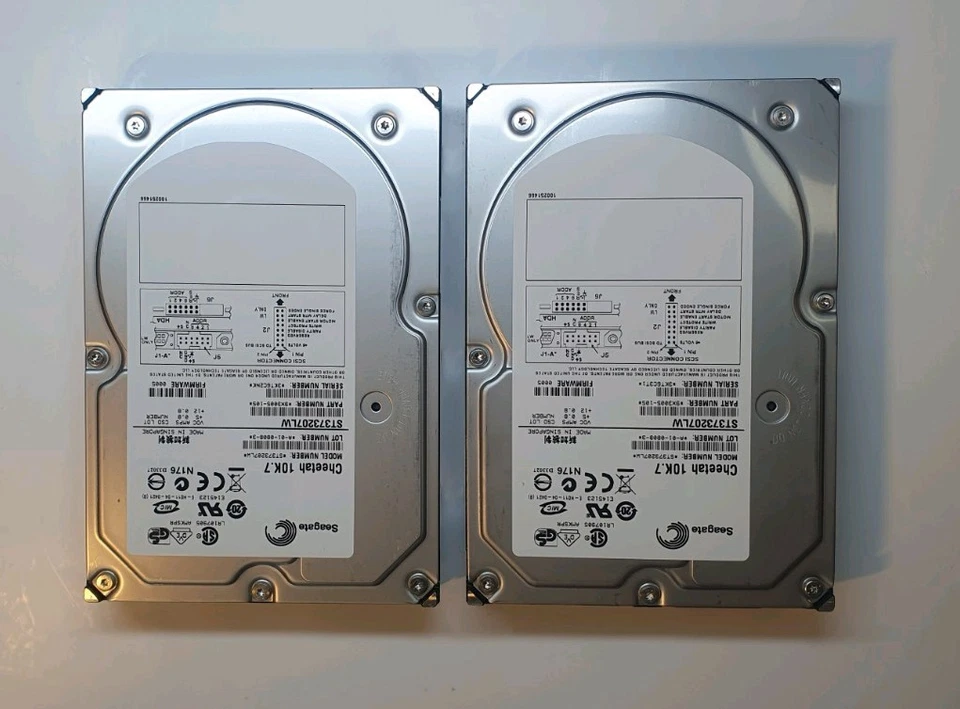 SEAGATE Cheetah 10k.7 - ST373207LW - SCSI Internal Hard-drive (x2) - 72gb (each) - Image 2 of 4