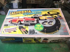 Tyco HO Scale Slot Car California Classic's  Race Set  Tested / one body(read)