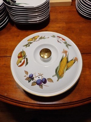 Royal Worcester EVESHAM GOLD PATTERN 8