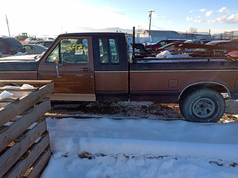 Radiador Ford F150 1991 5,8 L AT 11557028 Foto 4 de 4