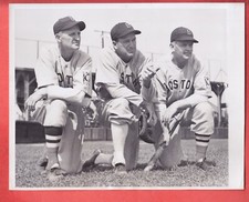 1939   RED SOX     GLOSSY   TYPE 1     HERB PENNOCK,   JOE CRONIN,   TOM DALEY