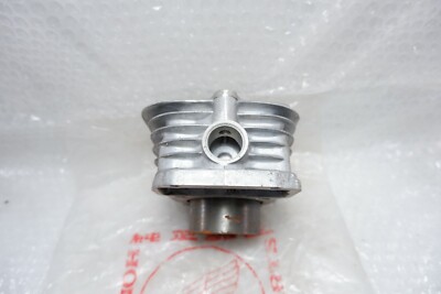 Honda 125cc Cylinder Cylindre CG125 JX125 NOS Genuine Japan P/N