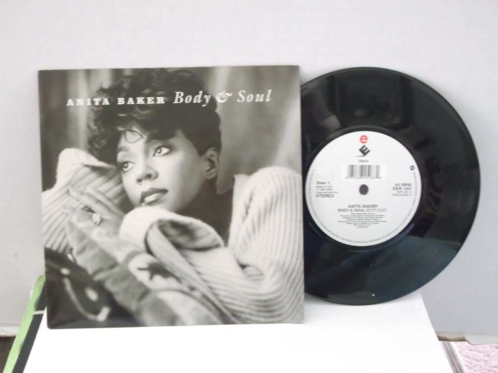 Anita Baker,Elektra,"Body & Soul",UK,7" 45 with P/S,1994 R&B/Soul classic,Mint