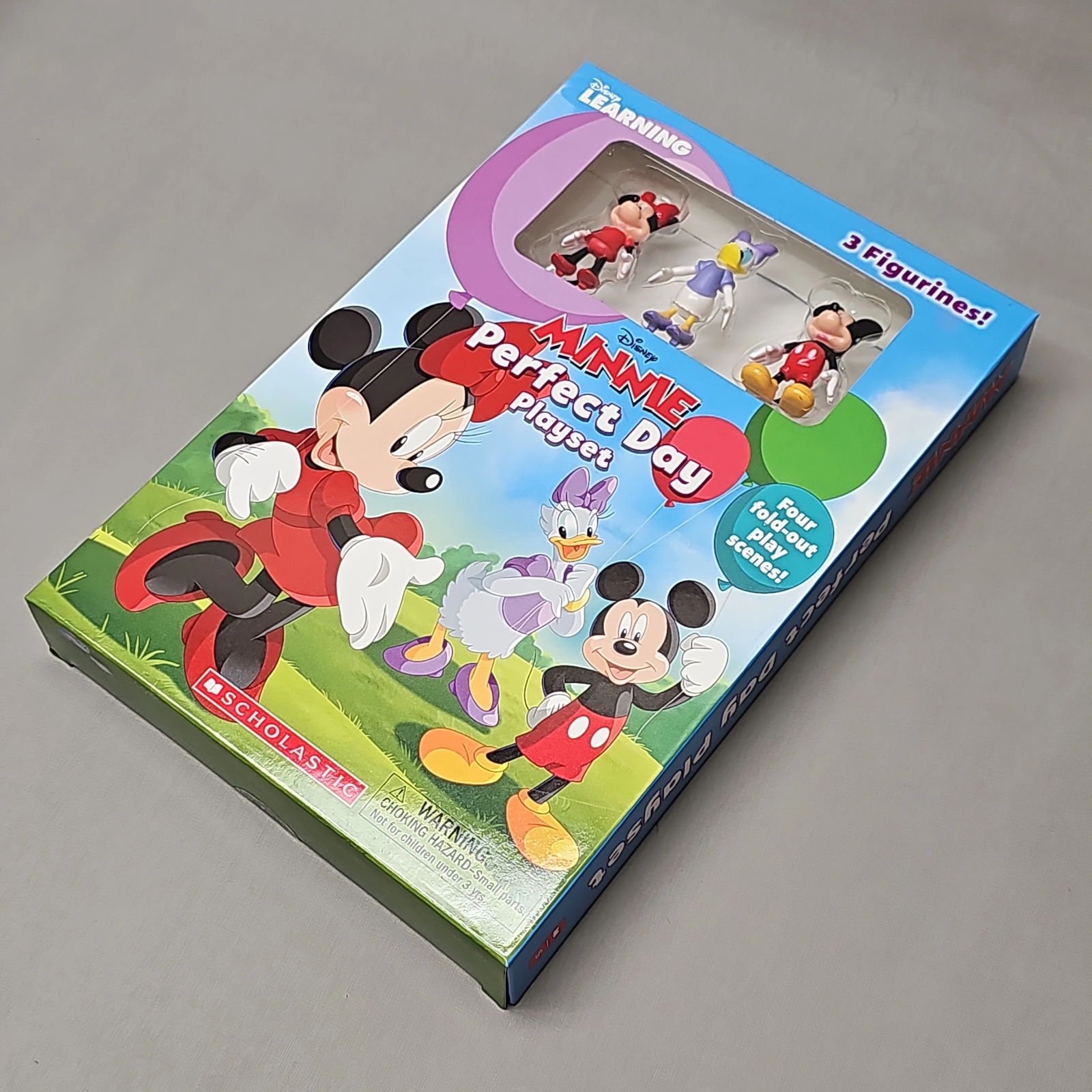 SCHOLASTIC DISNEY Minnie Perfect Day Playset With Book & Figurines (New)
