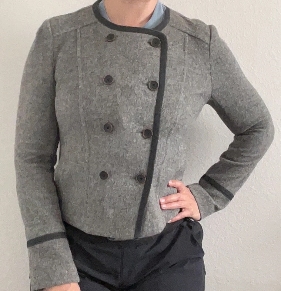 NWOT Ann Taylor Loft Grey Cadet Suit Jacket Size Small Soft & Cuddly Pockets - Image 2 of 4