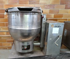 Groen DH/1P-40 Commercial Steam Jacketed Natural Gas Tilting Kettle 40 Gal