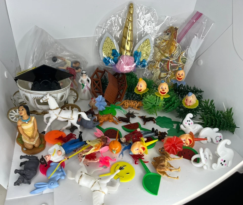 Lote Mixto De Colección De Decoración De Pasteles Cupcakes Topper Picks Anillos Plástico Boda Foto 3 de 4