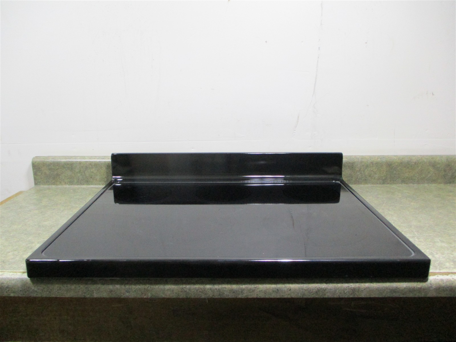 Whirlpool Range Cooktop Scratches Part # W10472035