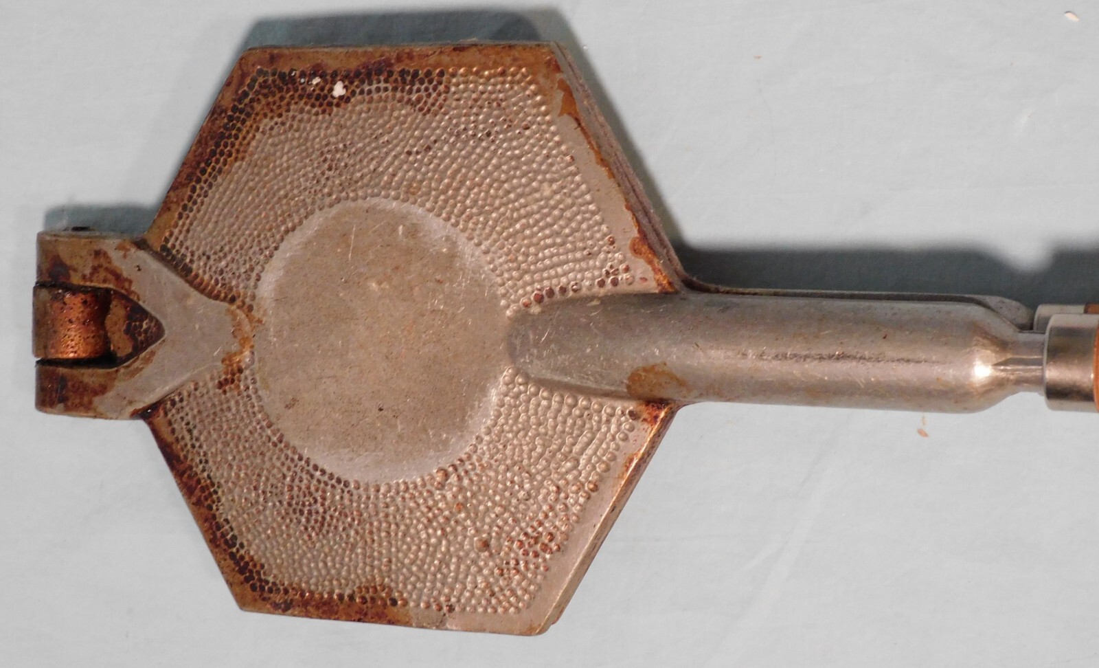 Vitantonio Mfg. Co. Cleveland Ohio No. 3 Pizzelle Waffle Iron Maker, 1 of 2