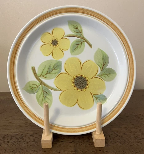 Vintage Royal Doulton Summer Days Yellow Flowers Dinner Plate 10 3/8" EUC