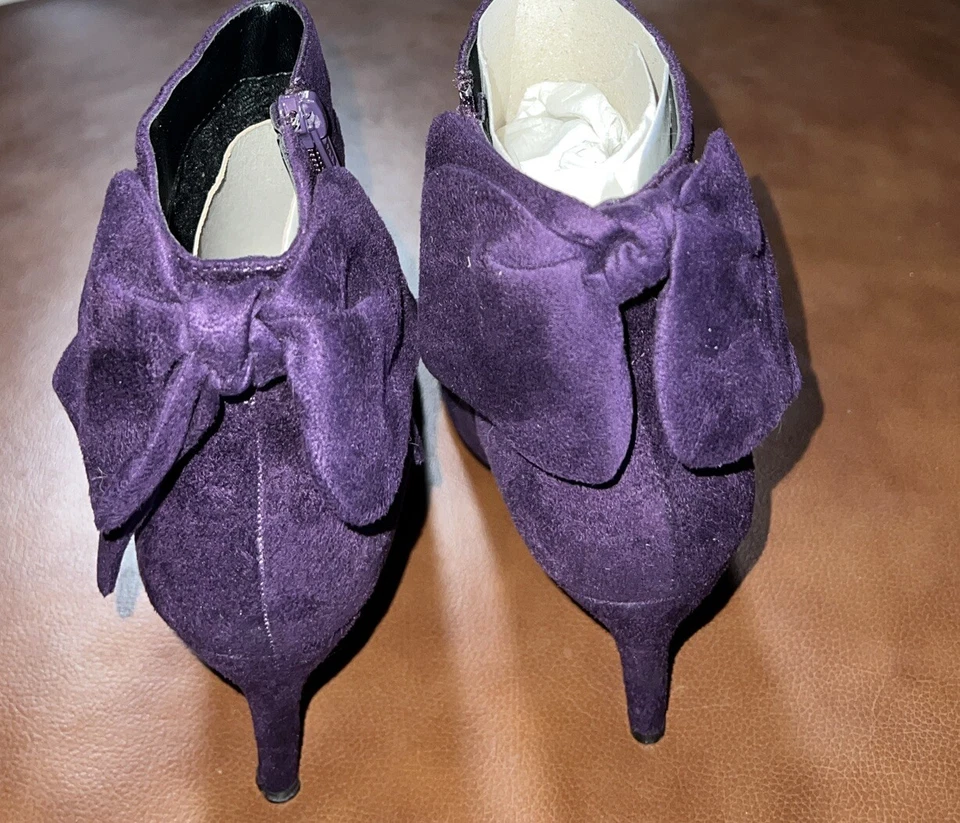 BOTÍN MUJER NEWPORT NEWS MORADO GAMUZA TACÓN TALLA 6 Foto 2 de 4