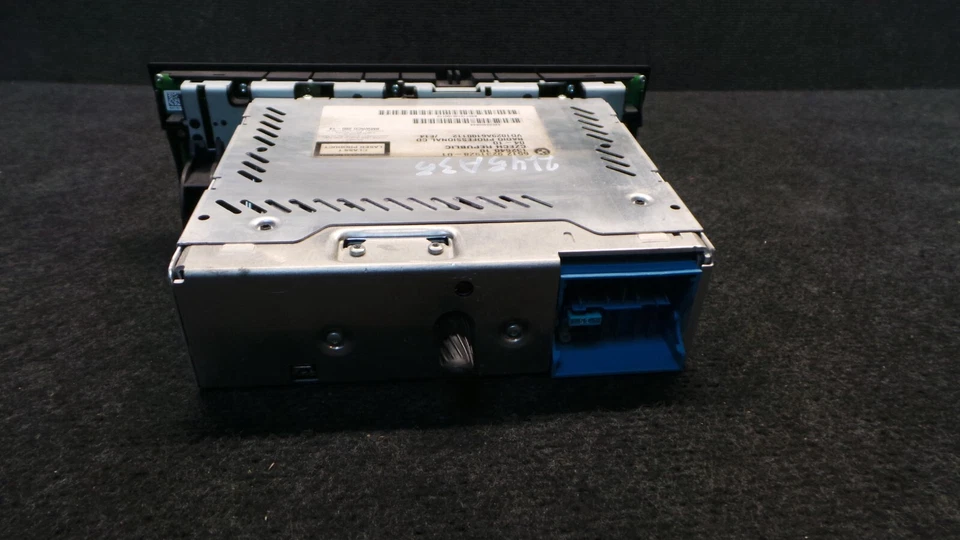 2L45A35* BMW Business CD Autoradio (6512 9231928-01) Für BMW 1er F20 - Bild 3 von 4