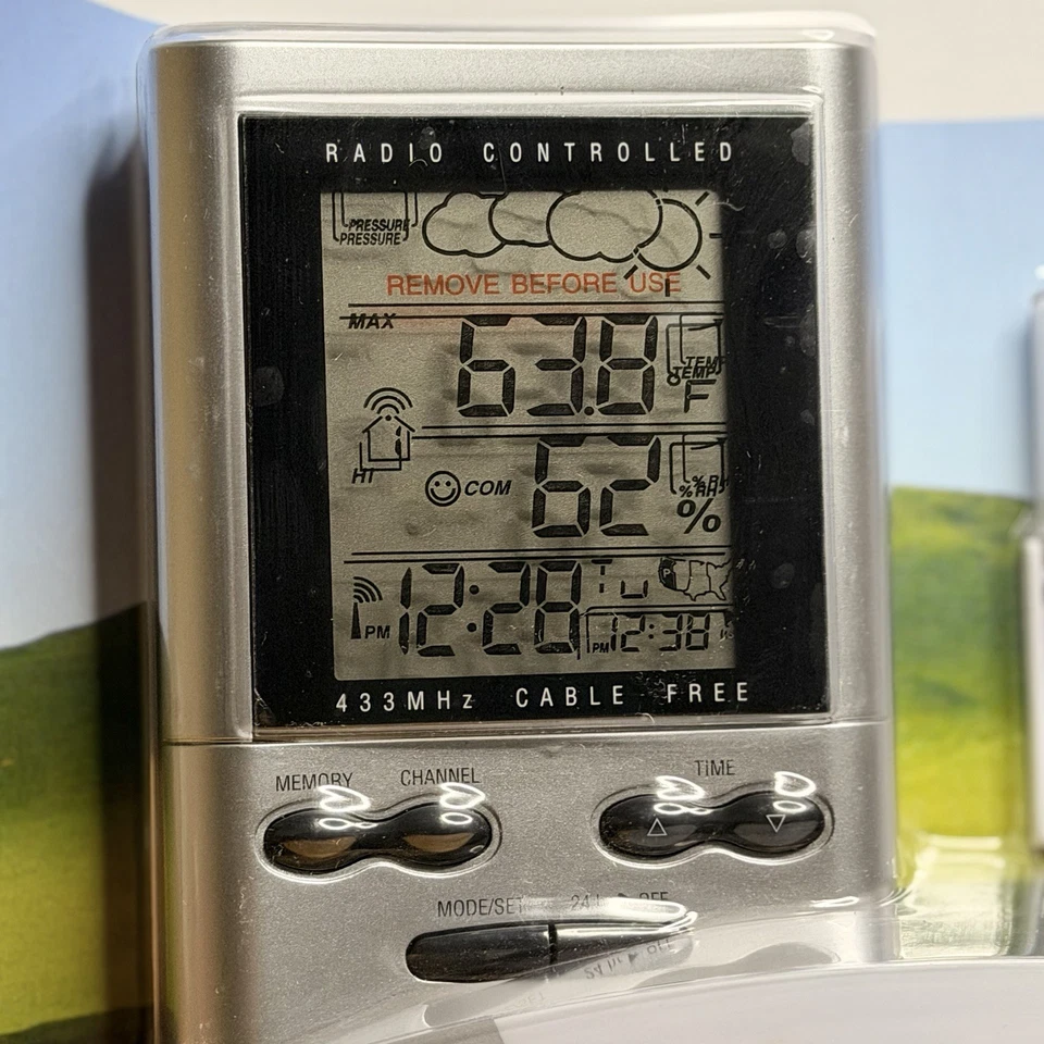 ⚡️NEW Oregon Scientific BAR122HGLA Wireless Weather Forecaster With Atomic Clock - Image 2 of 4