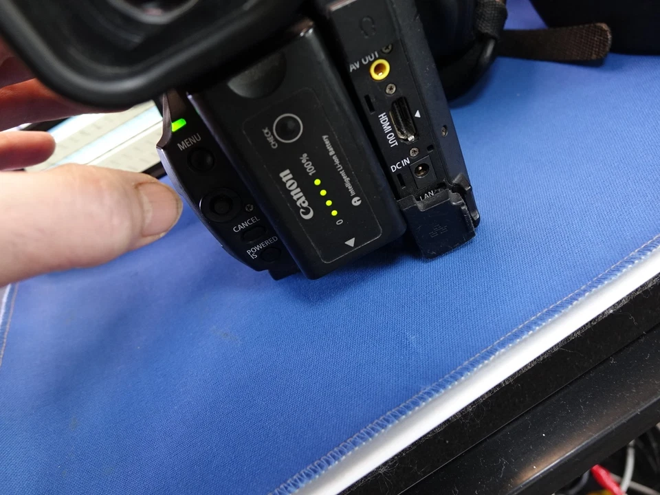 Canon XF200 HD Professional Camcorder / charger/ good battery. READ - Image 4 of 4