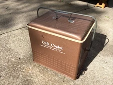 Vintage Mid Century Brown Poloron Metal Insulated Cola Cooler