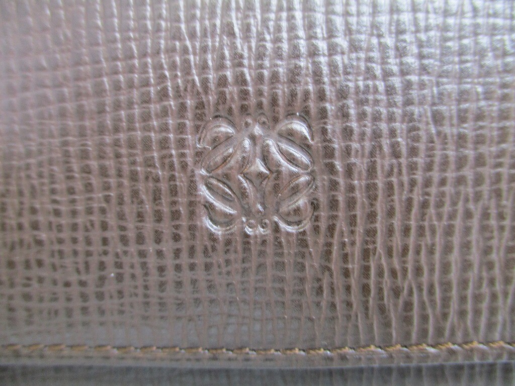 Picture 11 of 12
