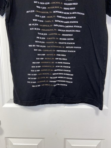 U2 The Joshua Tree Tour 2017 Black T Shirt Men’s Size: Medium - Picture 9 of 13