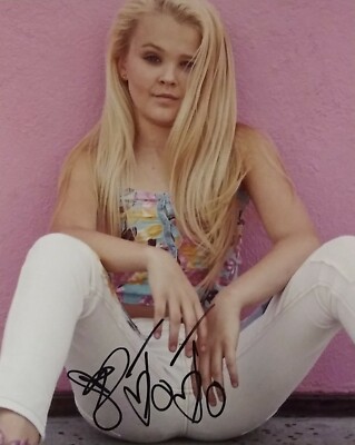 Jojo siwa signed 8 x 10 | eBay
