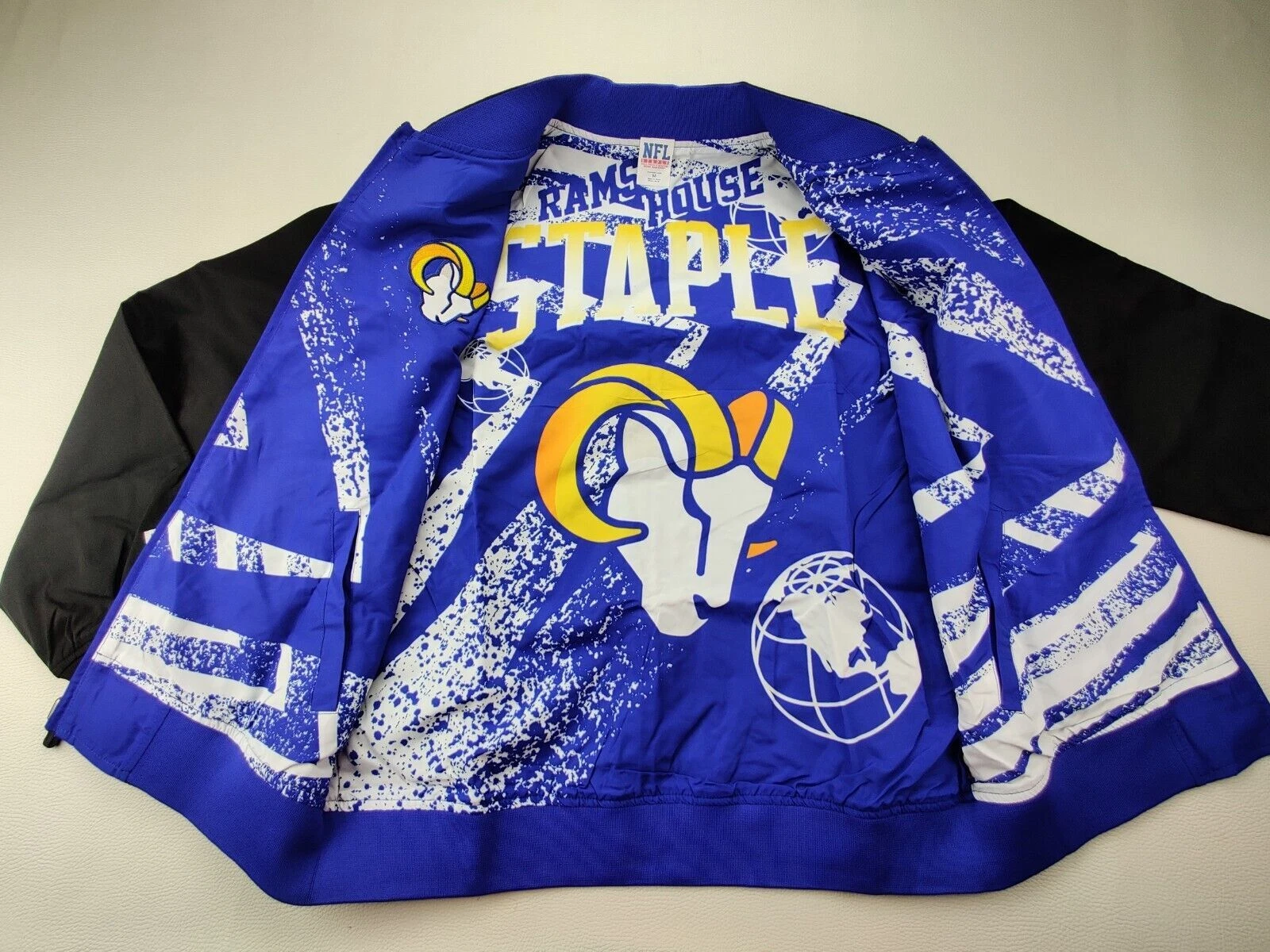 Staple x NFL LA Rams Adult Medium Black Full Zip Reversible Logo Jacket