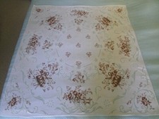 RARE ECRU W/BROWN FLORAL CUTWORK DESIGN POLY/BLEND TABLECLOTH 58 x 52 W/ 4 NAP