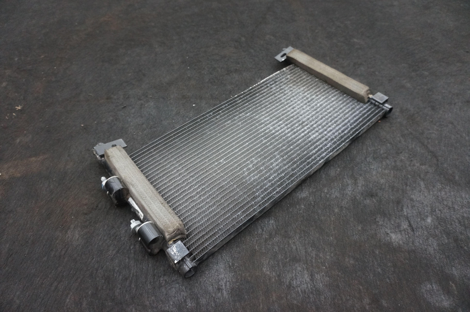Right AC Air Conditioning Condenser OEM 11A7098CP McLaren 650S 2015 *Note