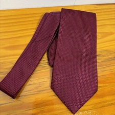 Nicole Miller 57” Wine Red 100% Silk Tie Woven Classic Professional